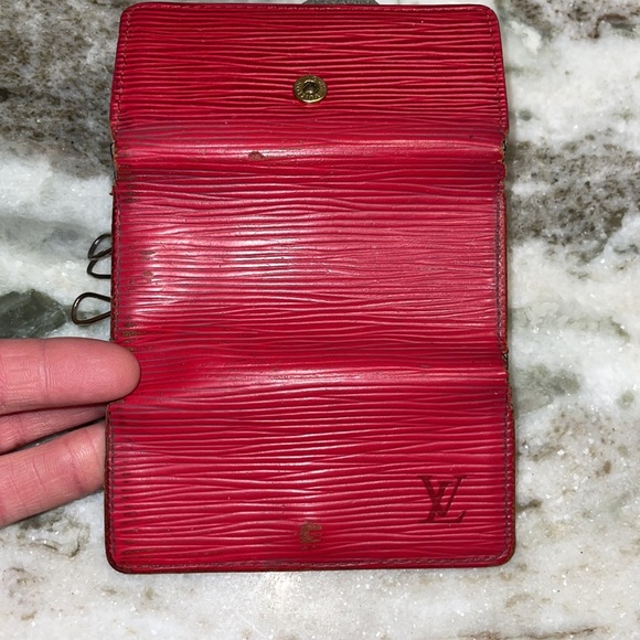 Louis Vuitton Red Epi Leather 4 Key Case - Picture 10 of 16